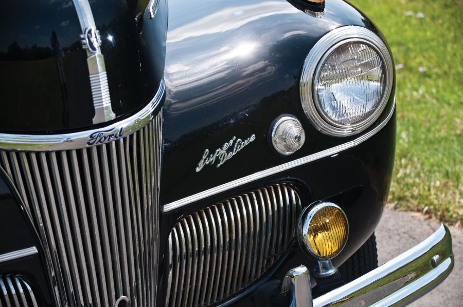  Ford Super DeLuxe Business Coupe 1941 года  (фото 11 из 37)